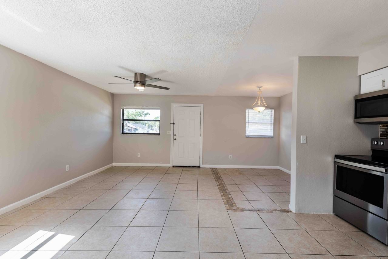 771 E Warren Ave #NA - Photo 6 of 11