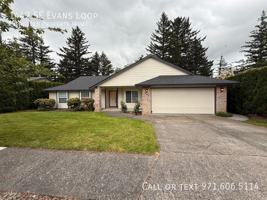 featured image of 1442 Se Evans Loop