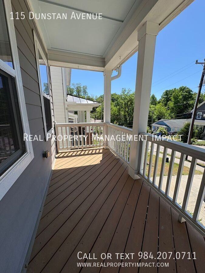 115 Dunstan Ave - Photo 5 of 37