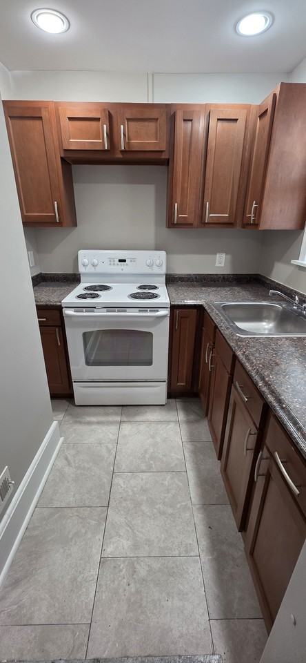 4000 Walrad St #1 - Photo 5 of 9