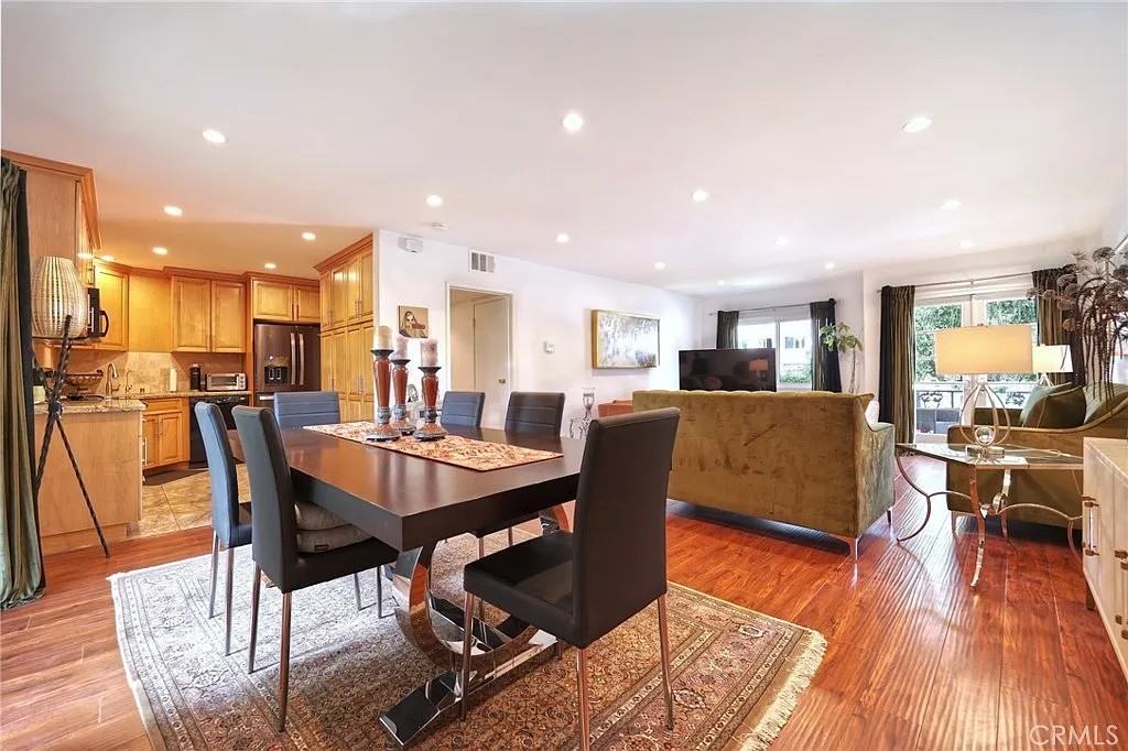 312 N Louise St #108