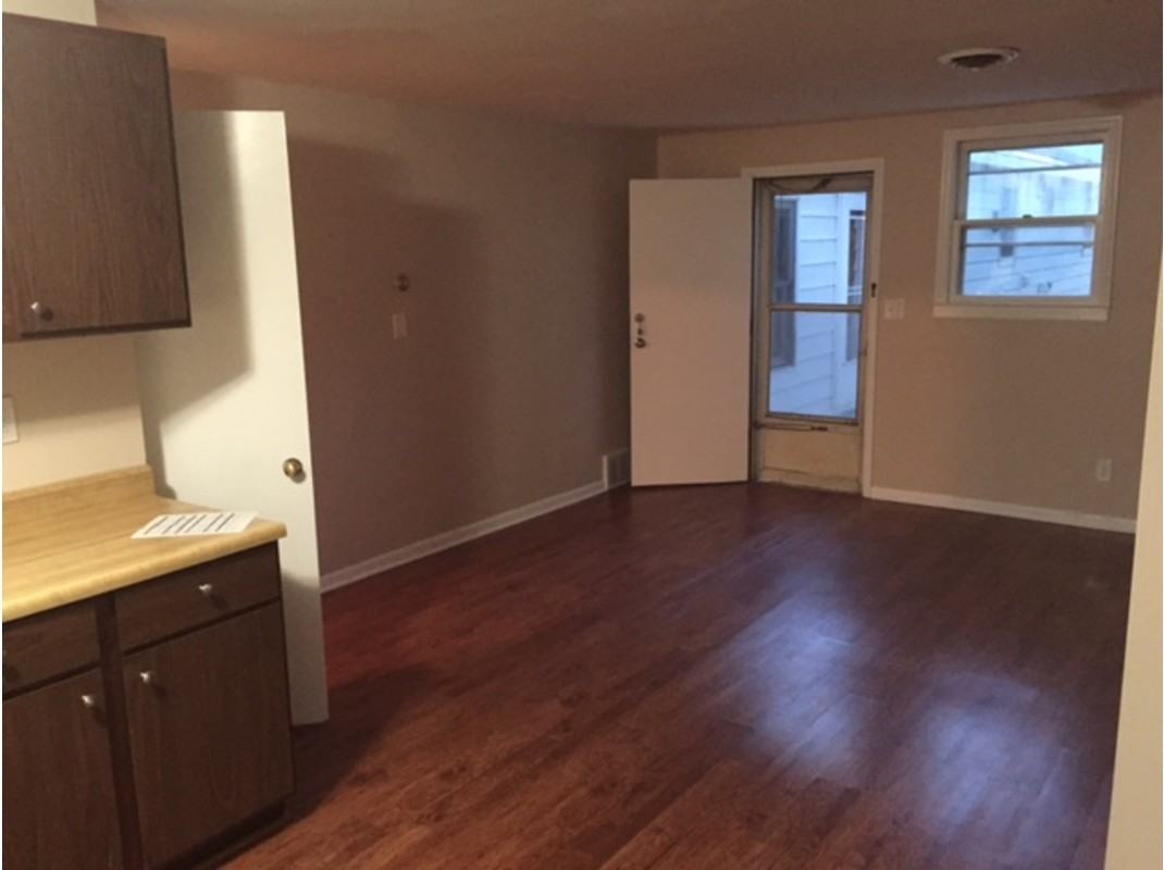 15 Shagbark Rd - Photo 2 of 7