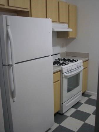 165 Johnston St #1 - Photo 2 of 9