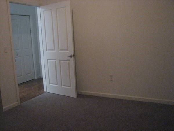165 Johnston St #1 - Photo 7 of 9