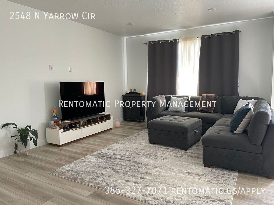 2548 N Yarrow Cir - Photo 5 of 32