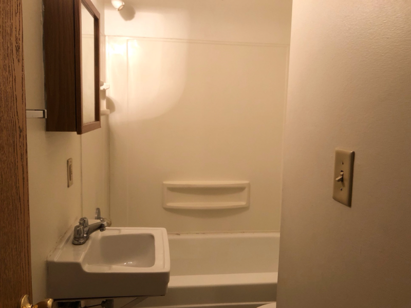 226 Nw College Ave #4 - Photo 6 of 8