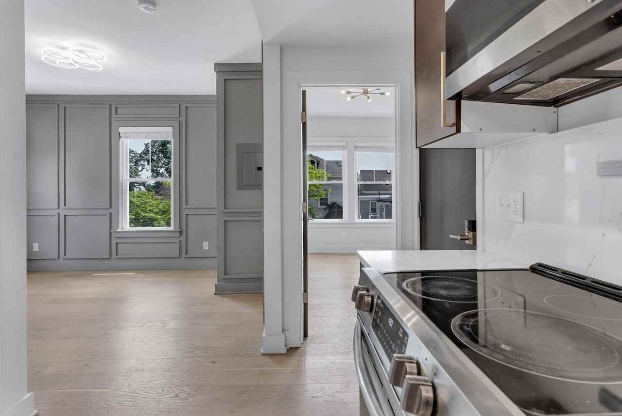 182 Waterman St #2D - Photo 6 of 22