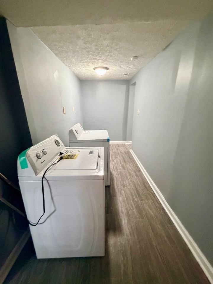 268 E Loudon Ave #2 - Photo 5 of 14