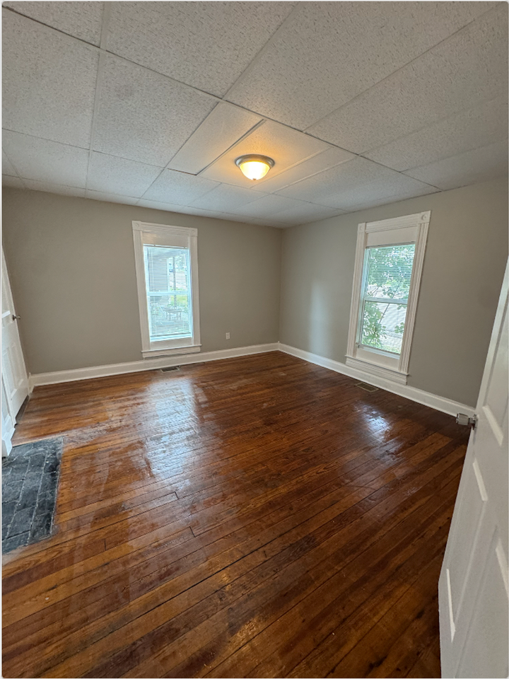 428 North St - Photo 3 of 10
