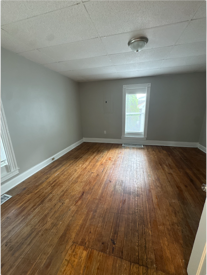 428 North St - Photo 4 of 10