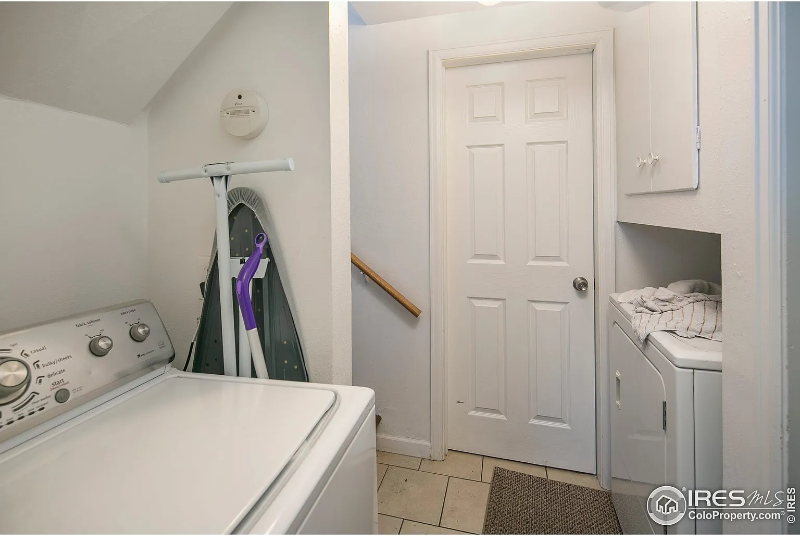 3445 Moorhead Ave - Photo 3 of 12