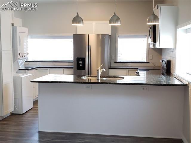 2310 E Saint Vrain St #101 - Photo 3 of 9