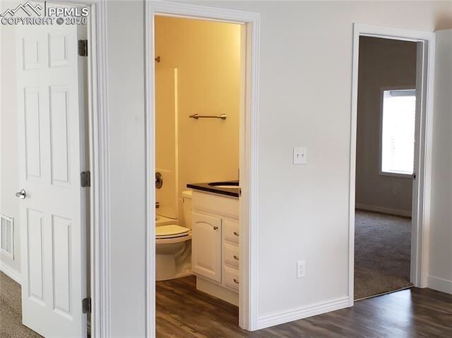 2310 E Saint Vrain St #101 - Photo 6 of 9