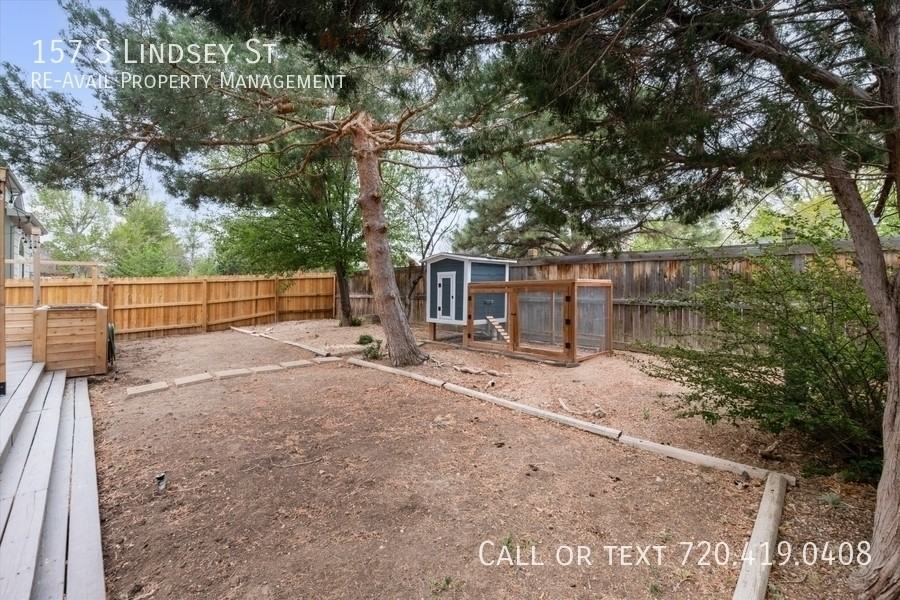 157 S Lindsey St - Photo 7 of 48