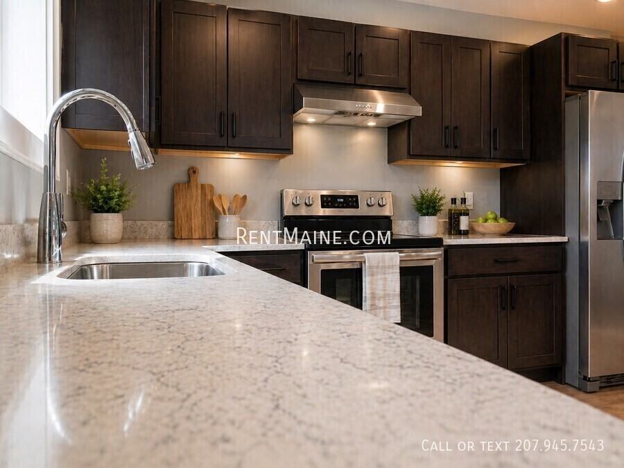 599 Pinetree Rd #3 - Photo 4 of 25