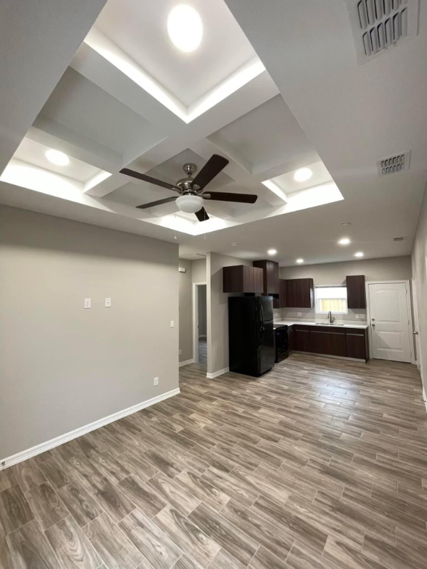 909 W Kohala Ave #1 - Photo 2 of 11