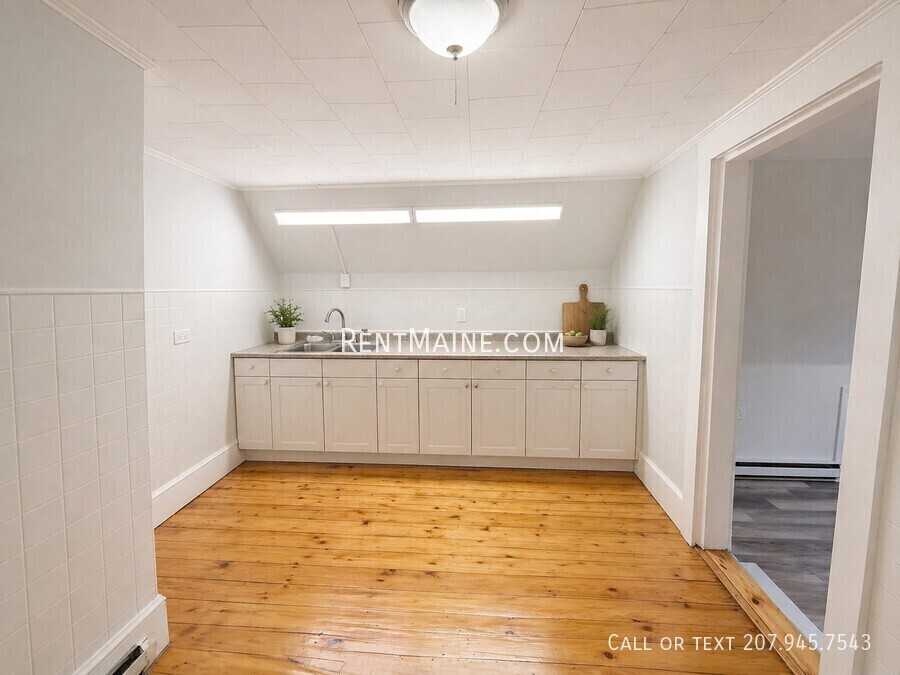 61 Pearl St #3 - Photo 4 of 9