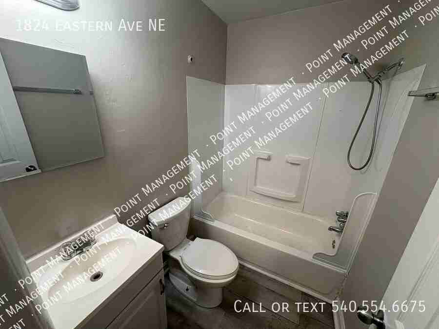 1824 Eastern Ave Ne - Photo 4 of 8
