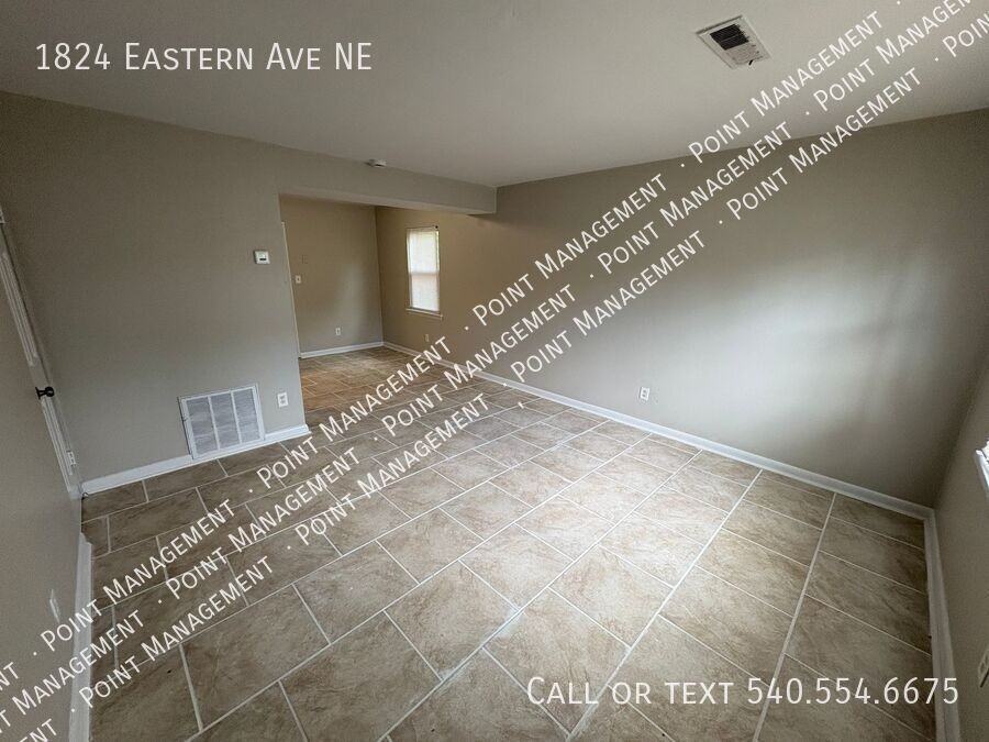 1824 Eastern Ave Ne - Photo 7 of 8