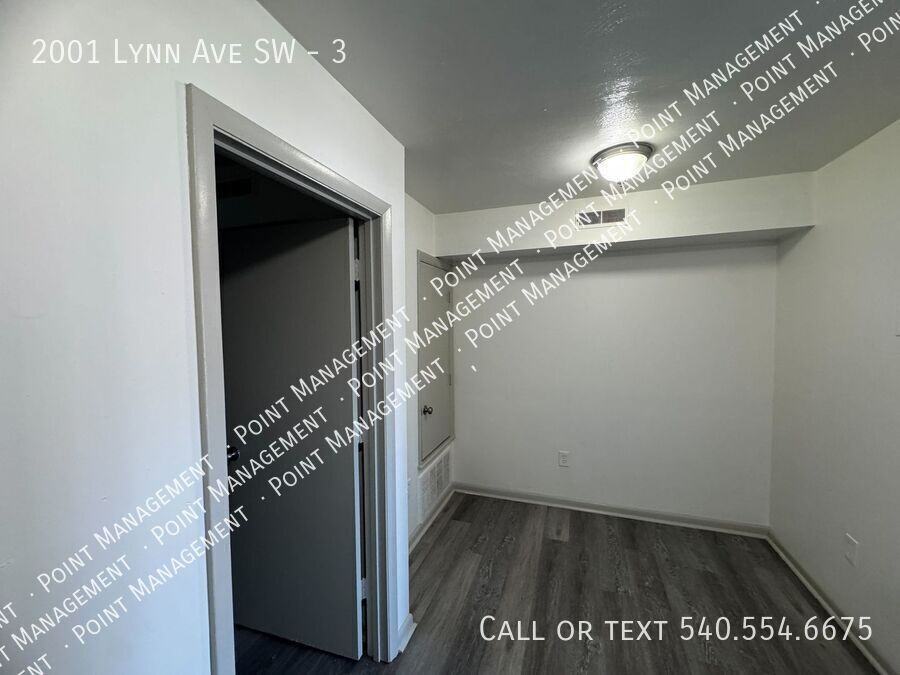 2001 Lynn Ave Sw #3 - Photo 2 of 7