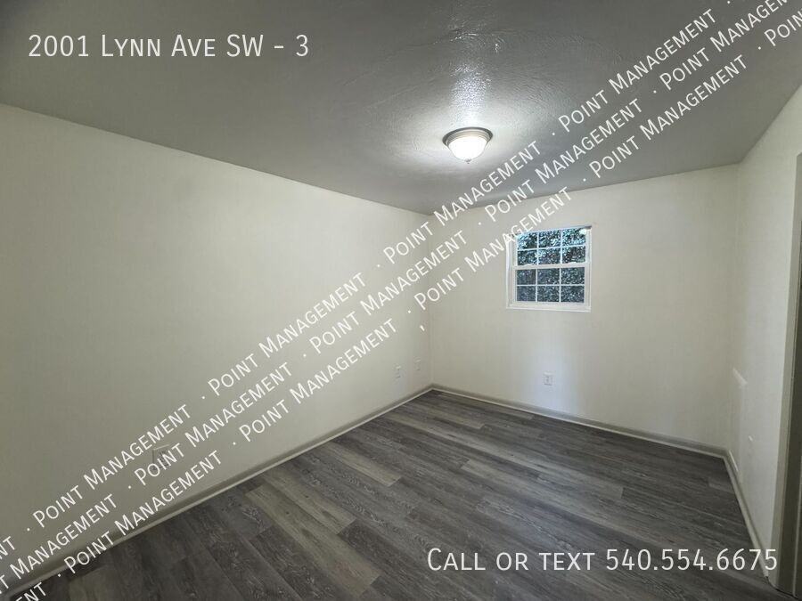 2001 Lynn Ave Sw #3 - Photo 6 of 7