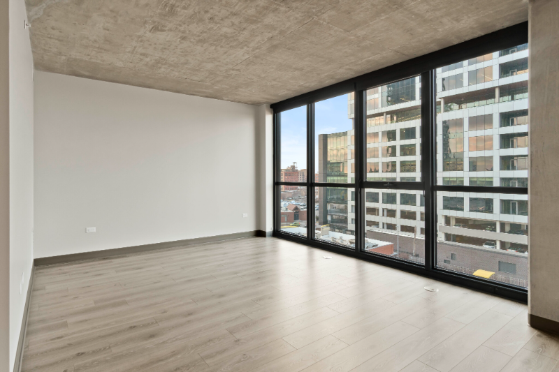 1335 W Lake St #507 - Photo 5 of 19
