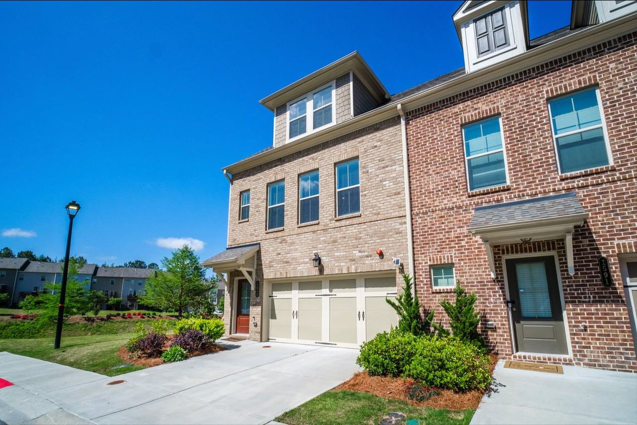 1595 Ridgebrook Downs - Photo 6 of 20