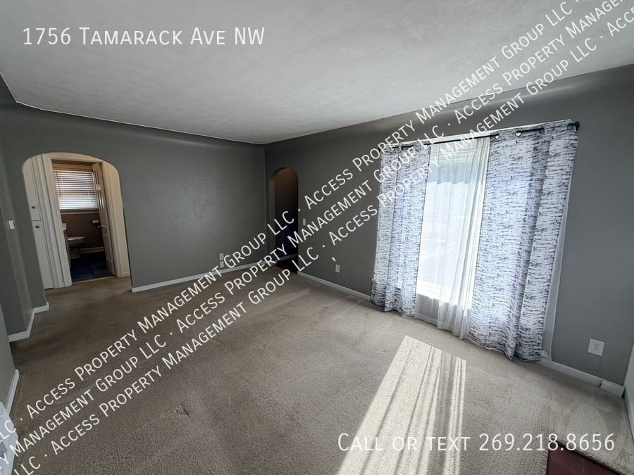 1756 Tamarack Ave Nw - Photo 5 of 39