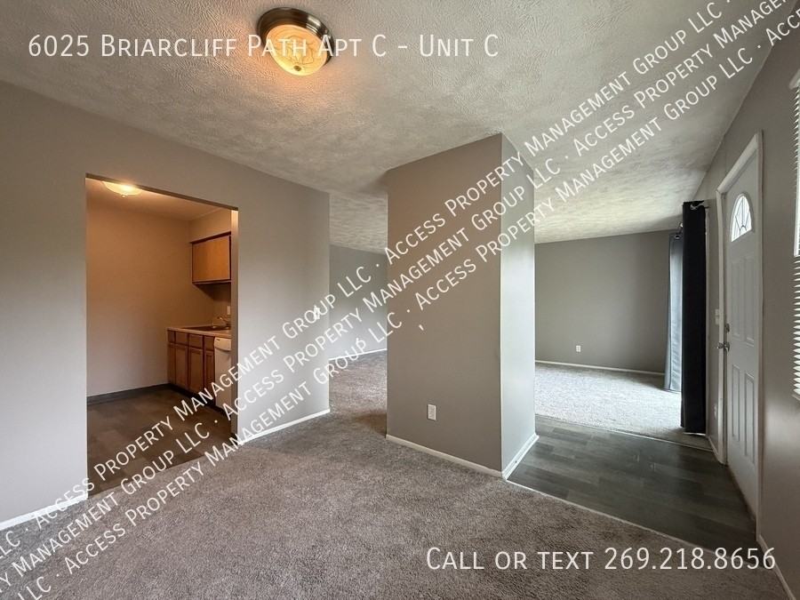 6025 Briarcliff Path Apt C #C - Photo 2 of 12