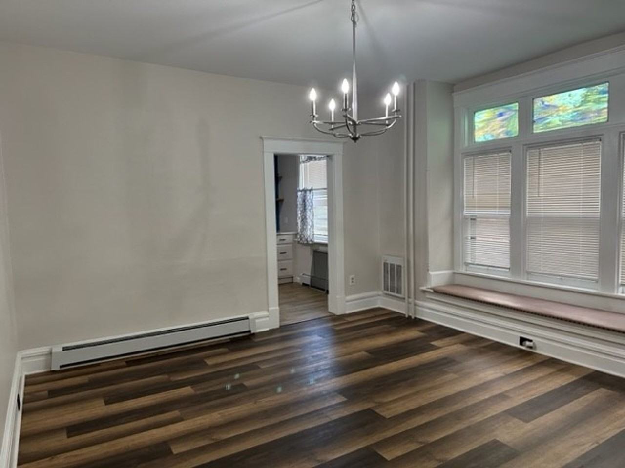 2342 Ellerslie St - Photo 4 of 17