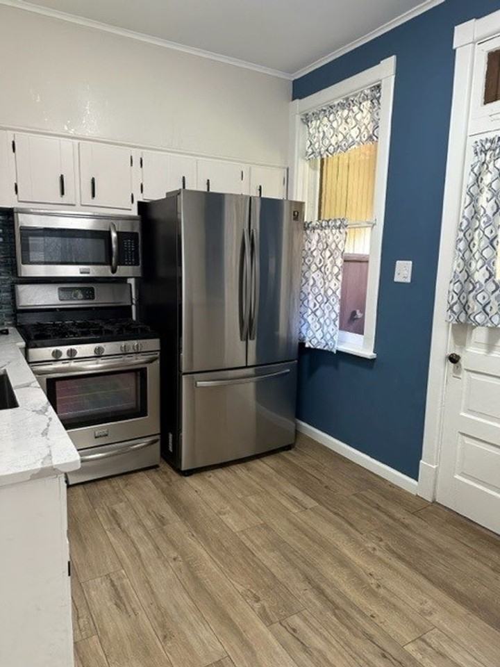 2342 Ellerslie St - Photo 6 of 17