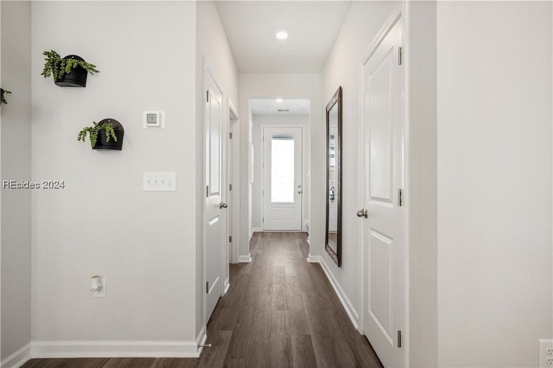 7 Whispering Oaks Cir - Photo 3 of 34