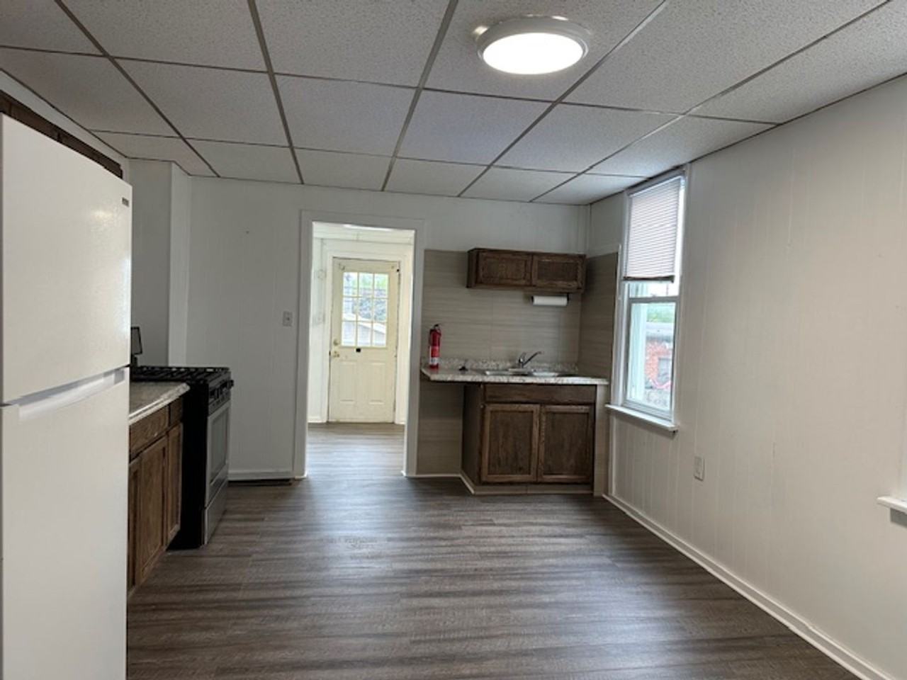 526 N 2nd St - Photo 7 of 16