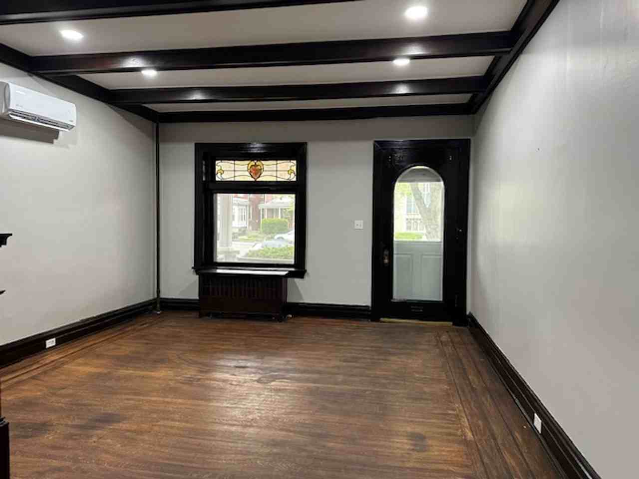 1708 State St - Photo 3 of 17