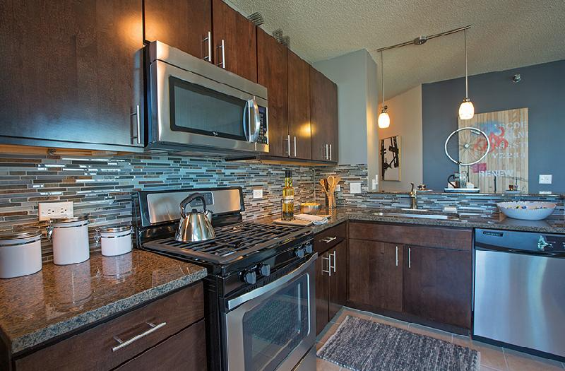 541 N Fairbanks Ct - Photo 2 of 16