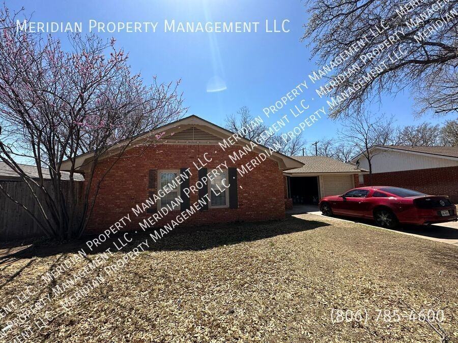 4423 27th St - Photo 2 of 16