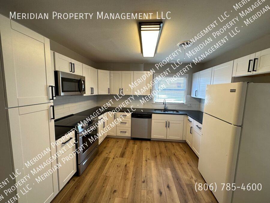 4423 27th St - Photo 5 of 16