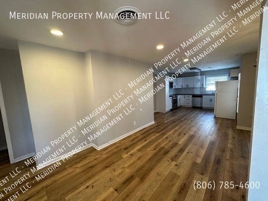 4423 27th St - Photo 7 of 16