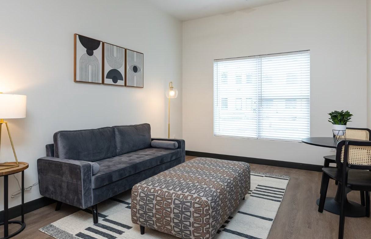 801 S Wells St #819 - Photo 3 of 8