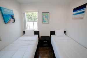 featured image of 14836 Archwood St