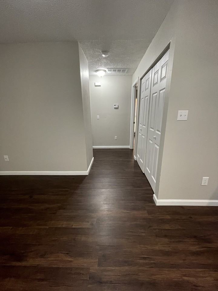 2920 Se 53rd Ct #D - Photo 5 of 17