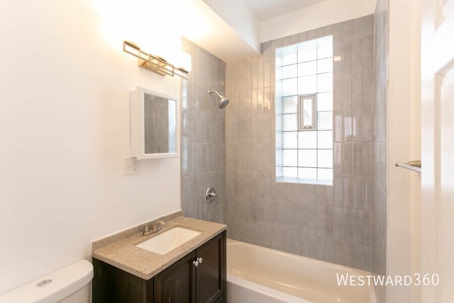4656 N Albany Ave #2 - Photo 7 of 10