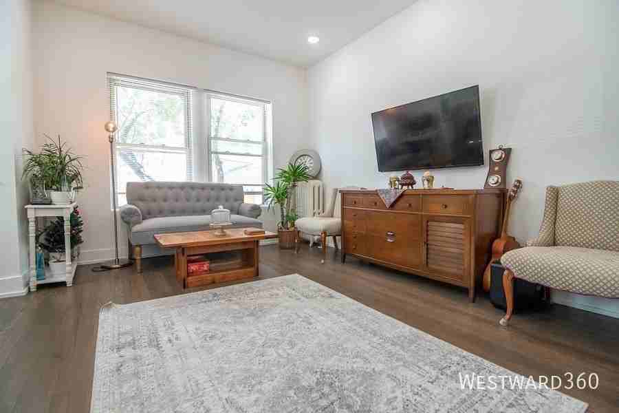 6201 N Glenwood Ave #1 - Photo 2 of 20