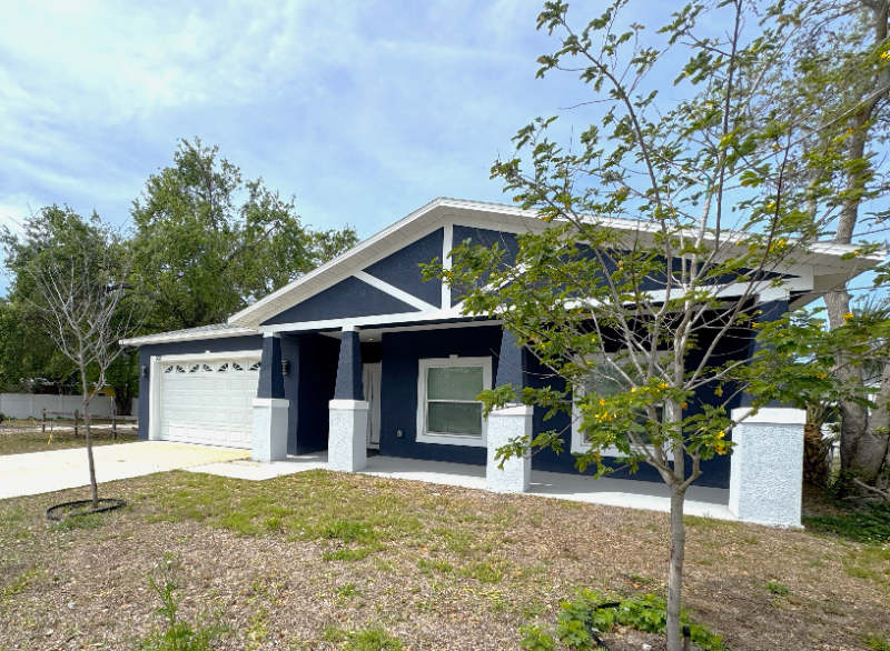 302 Archimedes St - Photo 3 of 20