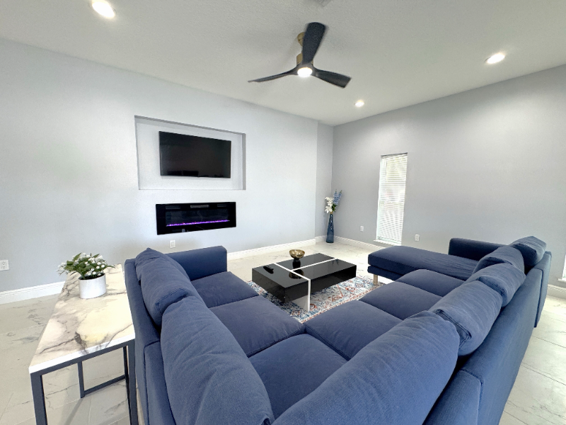 302 Archimedes St - Photo 5 of 20