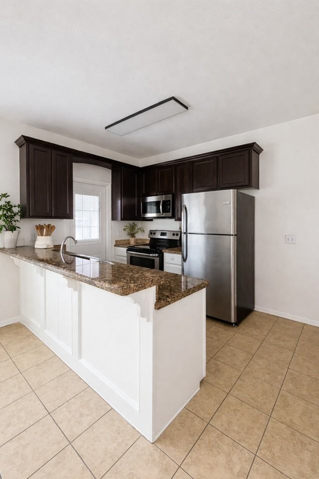 2702 Phoenix St #NA - Photo 2 of 14