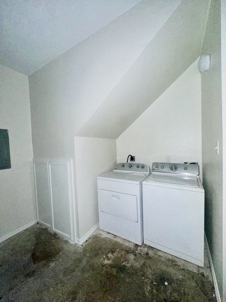2702 Phoenix St #NA - Photo 3 of 14