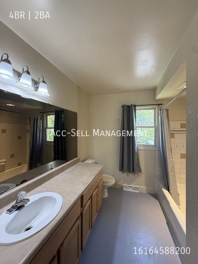 530 Hall St Se - Photo 5 of 20