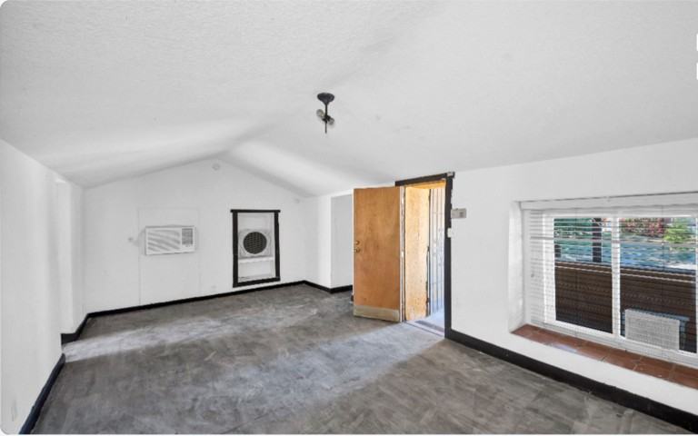 82481 Valencia Ave - Photo 5 of 15