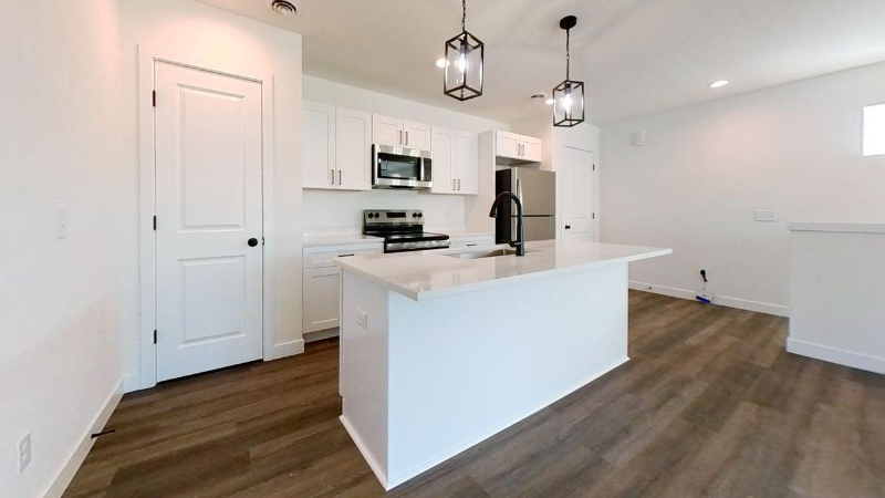 1834 W Kyle Cir - Photo 2 of 11